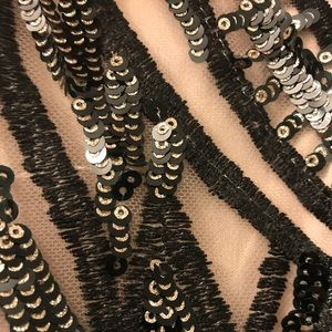 Adrianna Papell Dresses - NWT Adrianna Papell Black Champagne Sequin Dress Adrianna Papell Dresses - NWT Adrianna Papell Black Champagne Sequin Dress